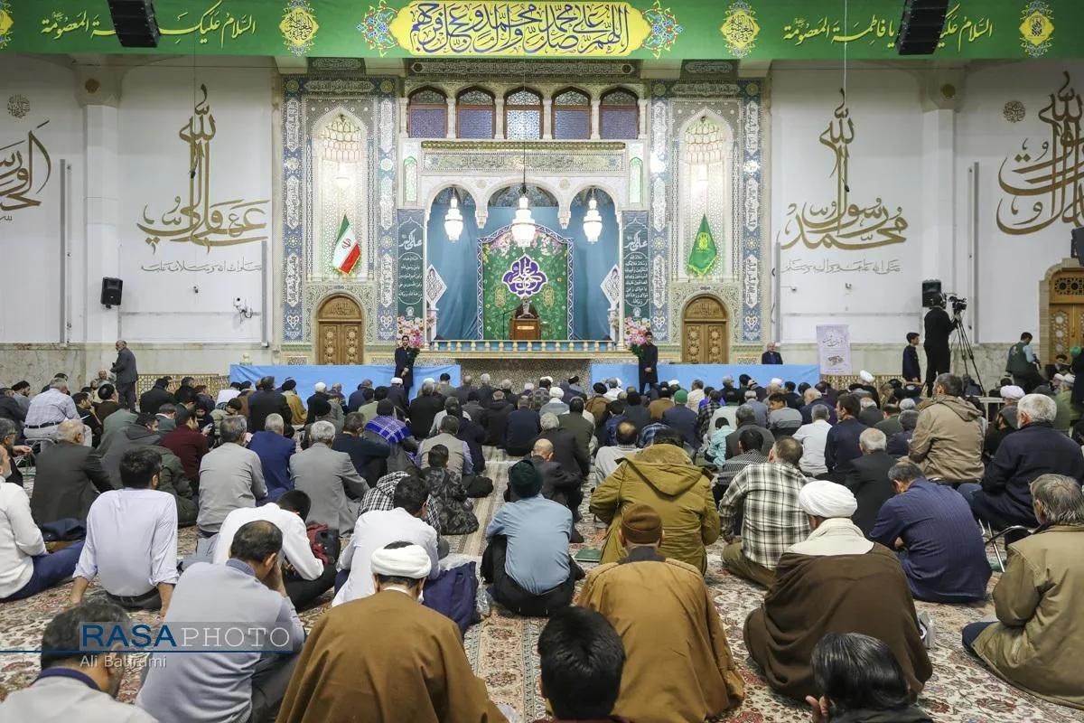 بزرگداشت شهدای فتنه اخیر آمریکایی صهیونیستی در قم