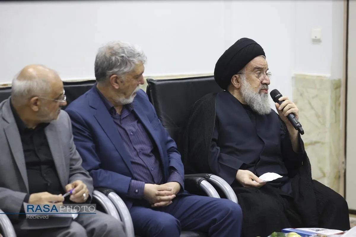 دیدار پزشکیان با اعضای جامعه مدرسین حوزه علمیه قم