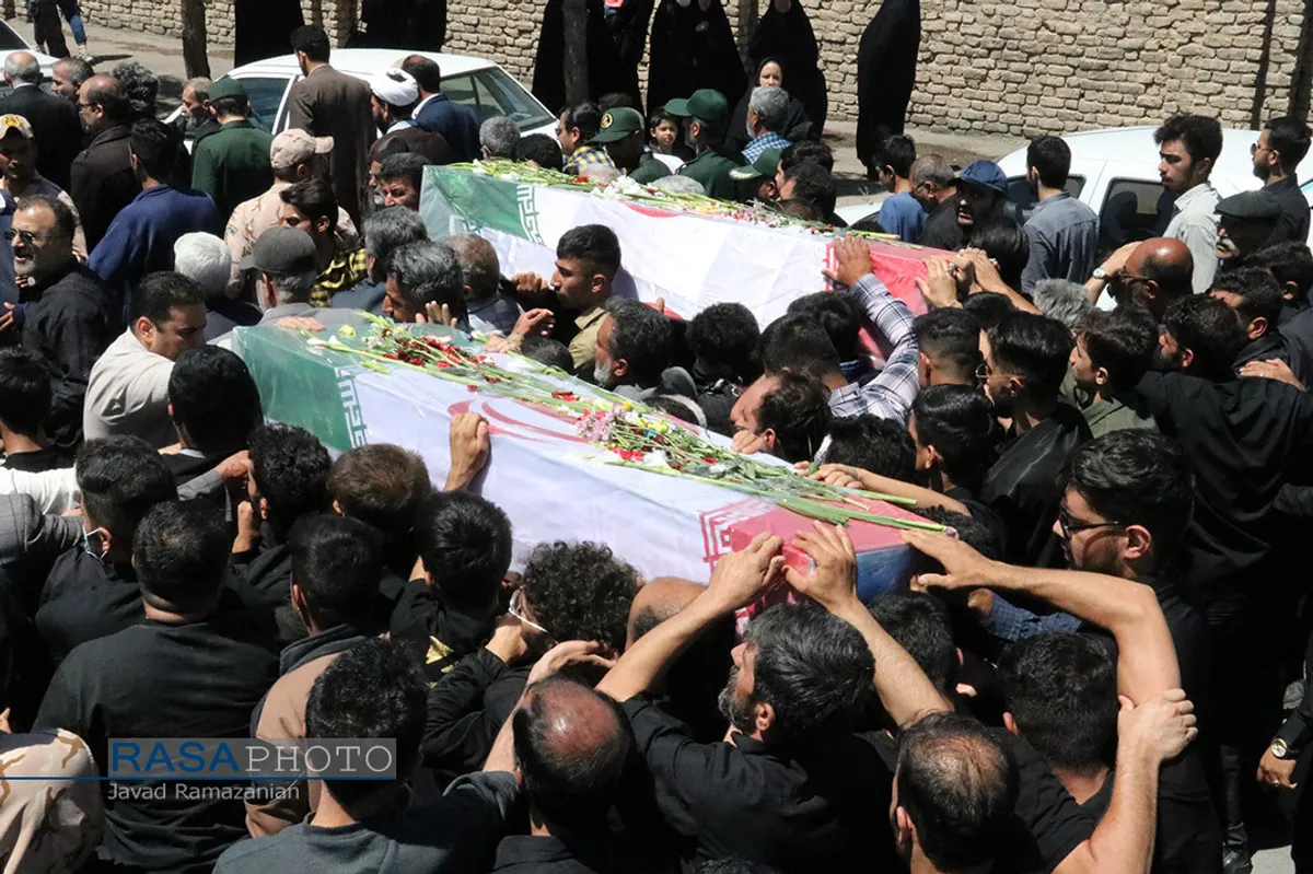 مراسم تشییع دو شهید حادثه انفجار در مرکز آماد و پشتیبانی سپاه دامغان