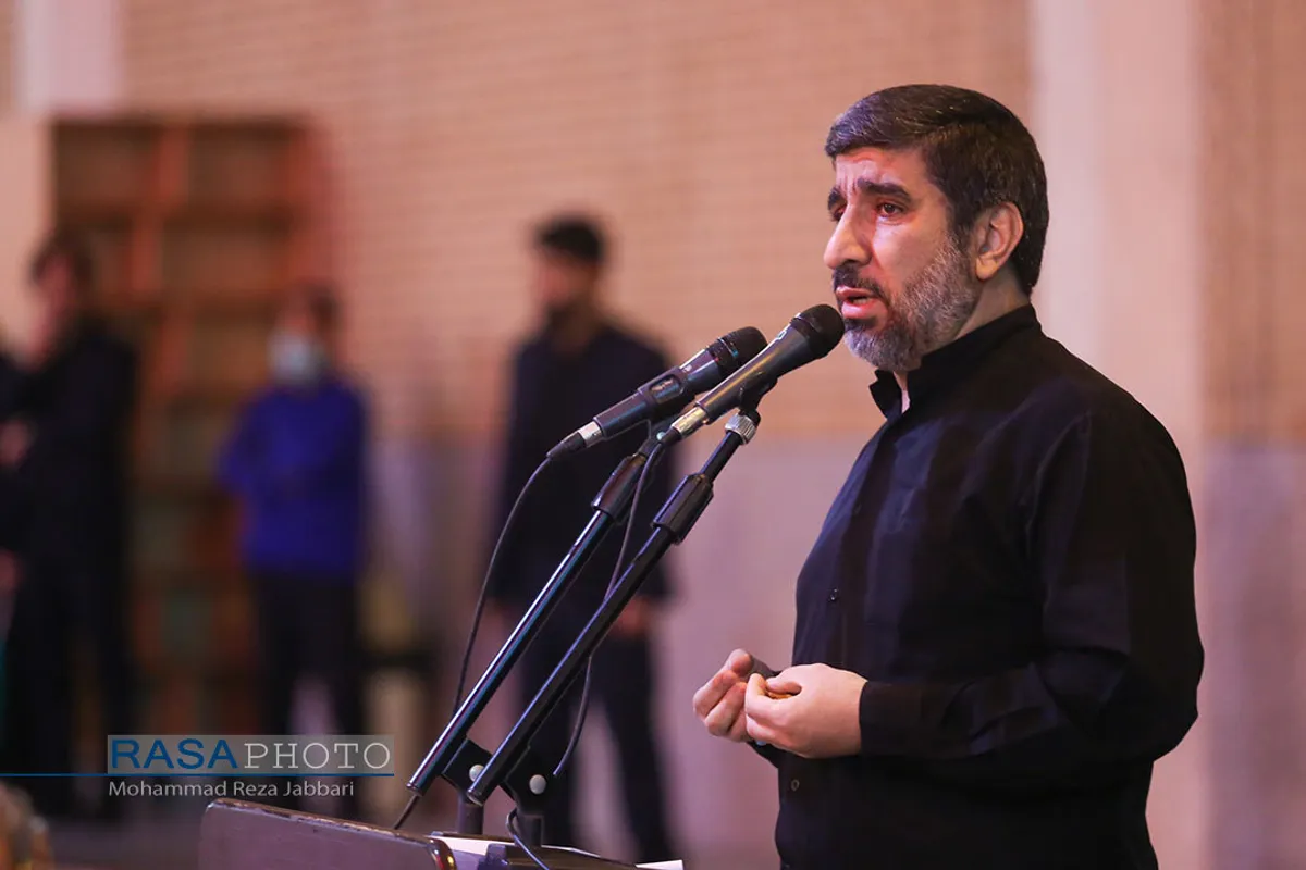 آیین شمع گردانی شام  وفات حضرت معصومه (س)