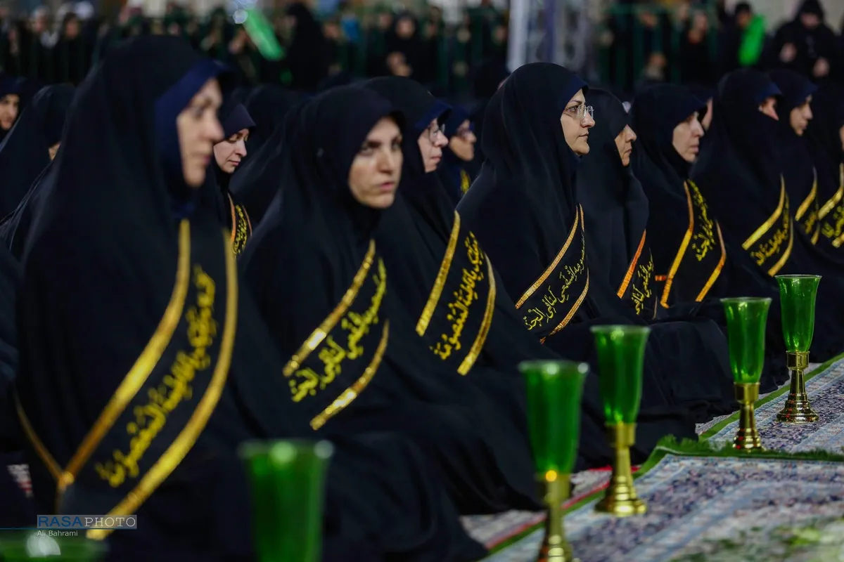 آیین شمعدان&zwnj; در شام رحلت بانوی کرامت (س)