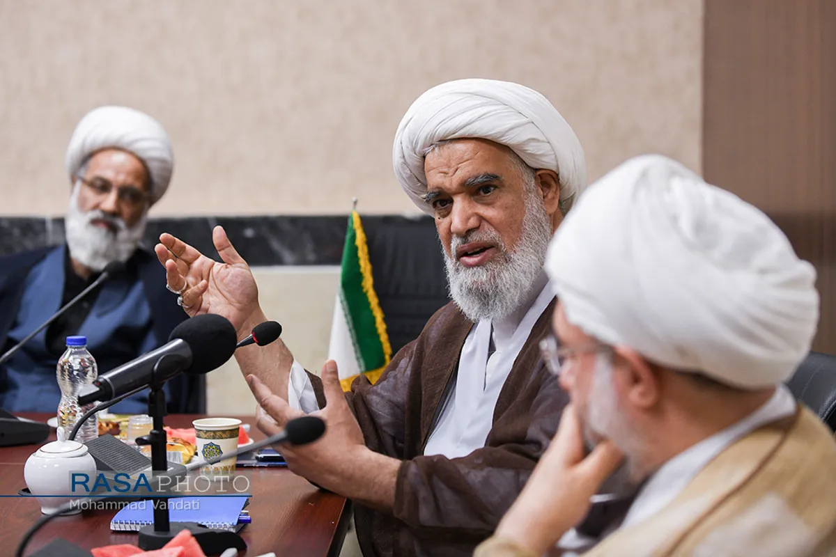 نشست علمی سیره حکمرانی رهبر معظم انقلاب