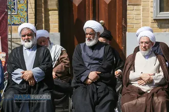 تجمع اعتراض&zwnj;آمیز حوزویان به هتک حرمت قرآن و اسلام