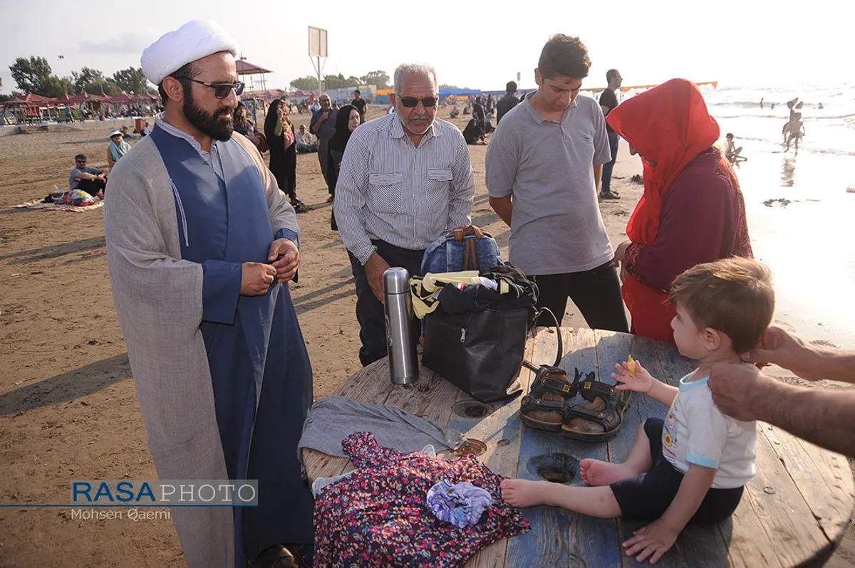 تبلیغ طلاب جوان در ساحل دریا | فرح آباد
