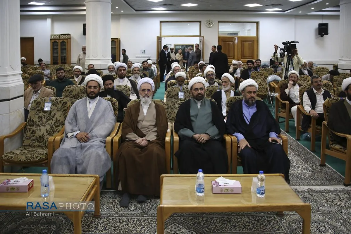 مراسم رونمایی از نرم&zwnj;افزار جامع الاحادیث نسخه ۴