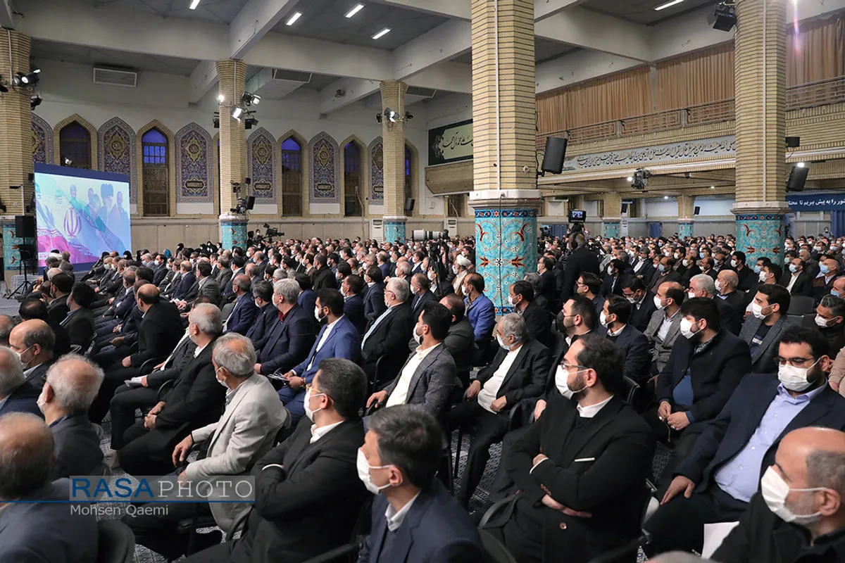 دیدار کارآفرینان، تولیدکنندگان و دانش بنیان&zwnj;ها با رهبر انقلاب