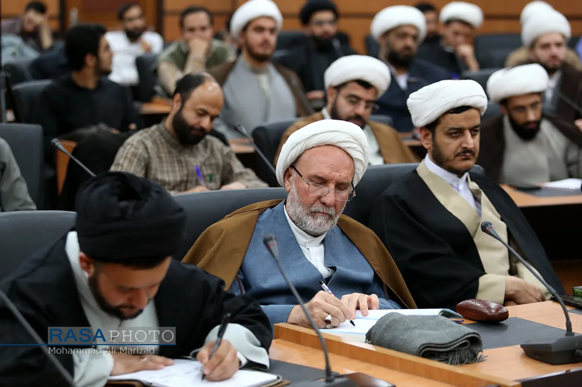 نشست نقد و بررسی نظریه تعبد در ادیان و مذاهب