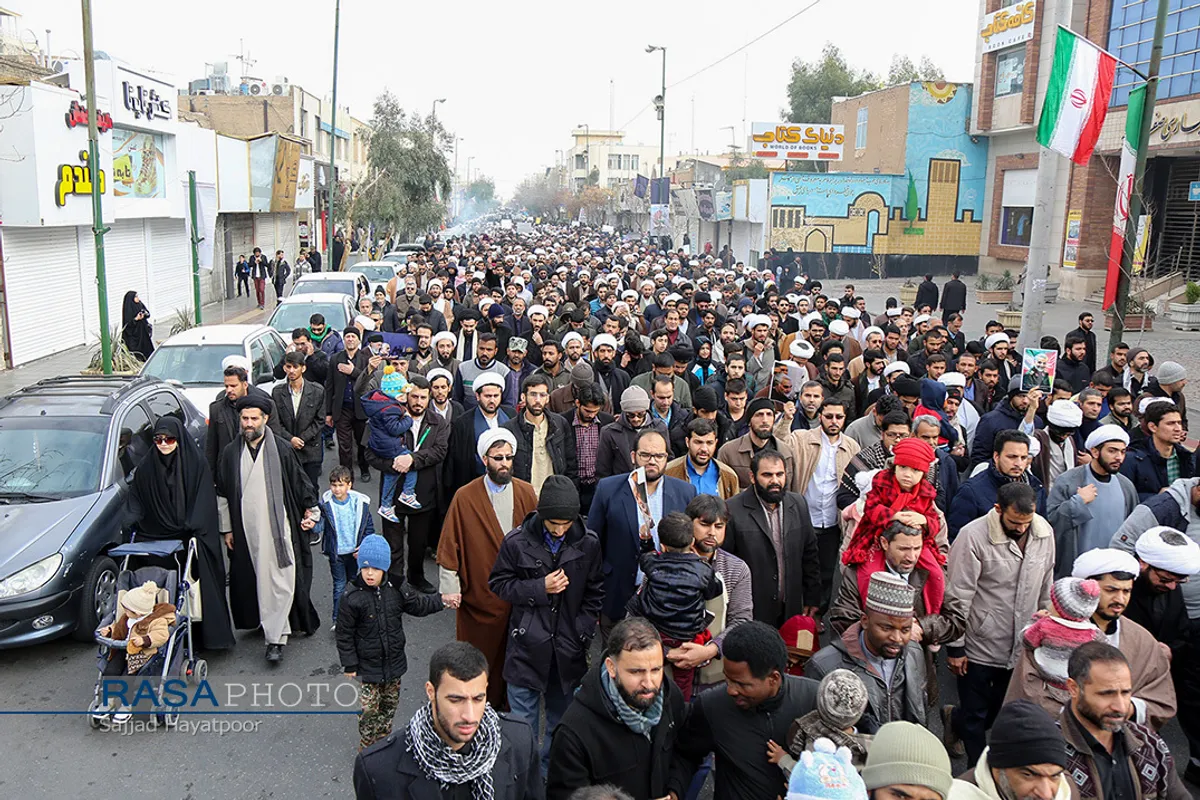 راهپیمایی خودجوش طلاب و بسیجیان قم در پی شهادت حاج قاسم سلیمانی