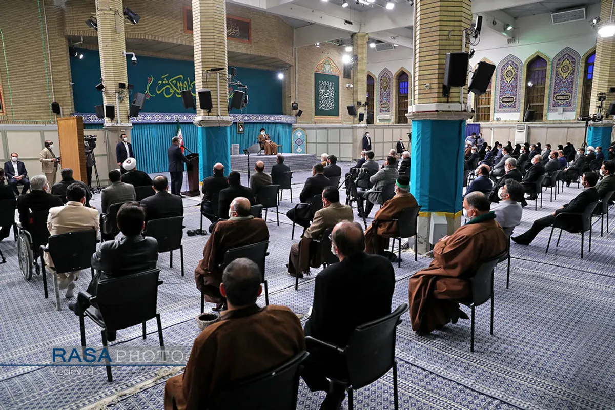 دیدار جمعی از مداحان اهل&zwnj;بیت (علیهم&zwnj;السلام) با مقام معظم رهبری