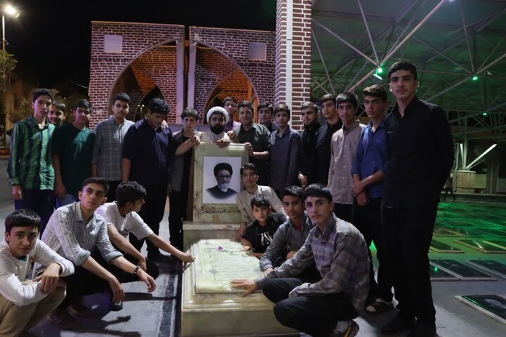 گلزار شهدا تا سنگر طلبگی؛ روایت یک آغاز متفاوت گلزار شهدا تا سنگر طلبگی؛ روایت یک آغاز متفاوت