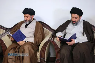 حضور جمعی از فرزندان رهبر انقلاب در دفتر حزب&zwnj;الله در تهران به منظور ابلاغ پیام ایشان
