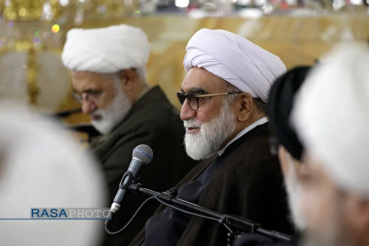 دیدار اساتید مدرسه تابستانه "دارالعلم" طلاب با تولیت آستان قدس رضوی
