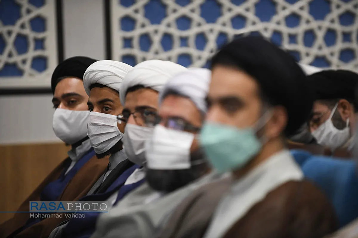 مراسم گرامیداشت هفته پژوهش و تجلیل از پژوهشگران برتر مرکز فقهی ائمه اطهار (ع)