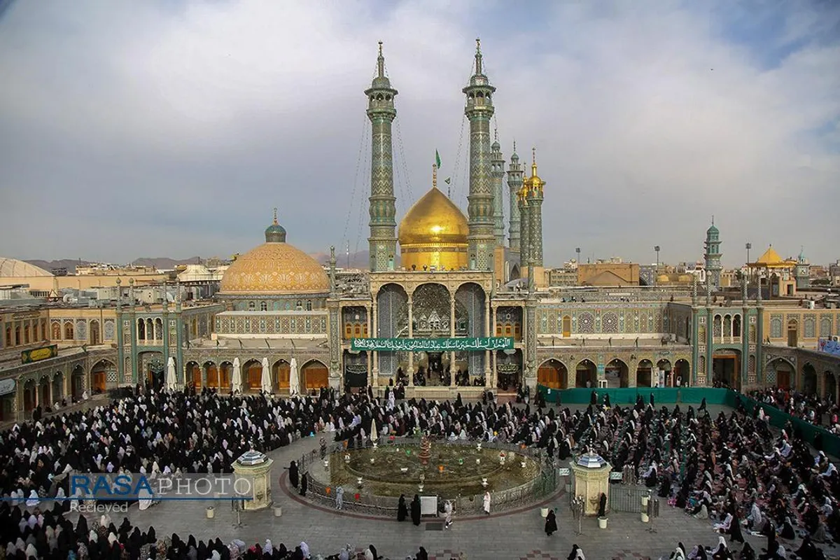 اقامه نماز عید سعید فطر در حرم کریمه اهل&zwnj;بیت (ع)