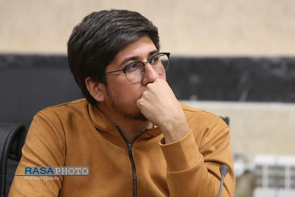 آئین رونمایی از کتاب خاک&zwnj;نشین در خبرگزاری رسا