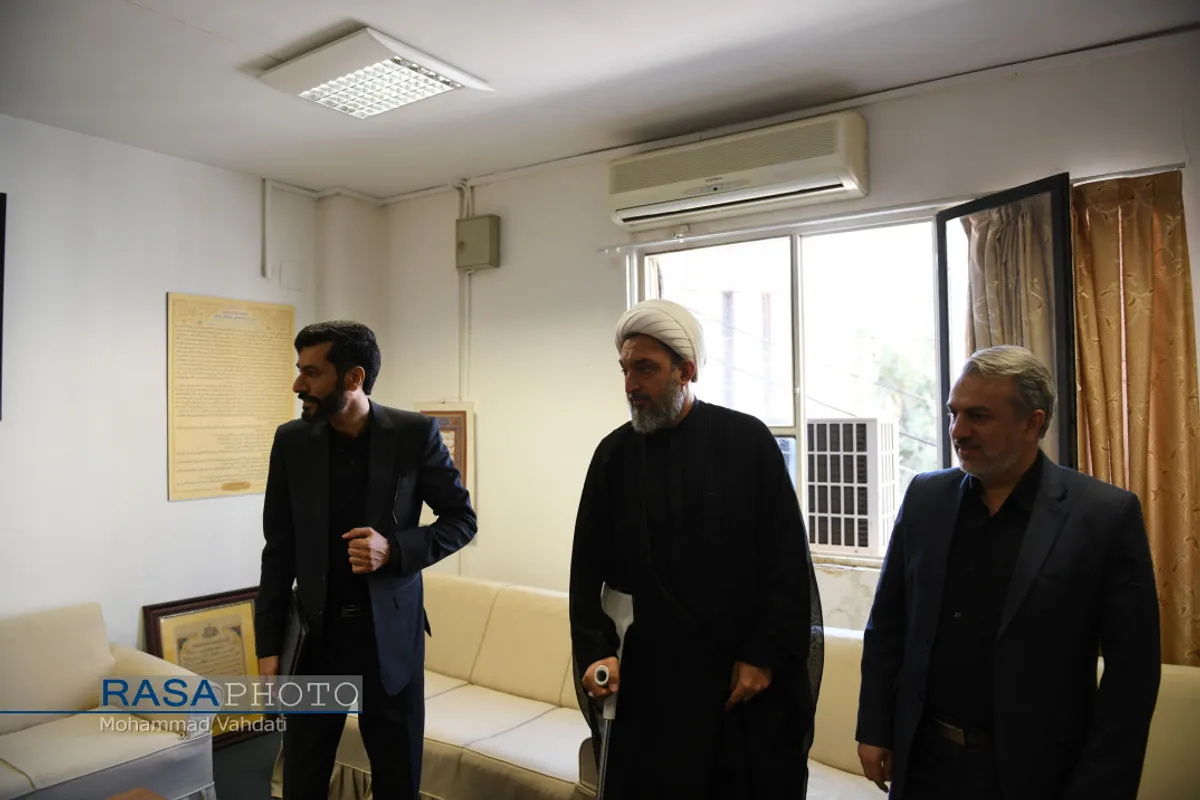 دیدار وزیر صمت با مراجع تقلید و علما