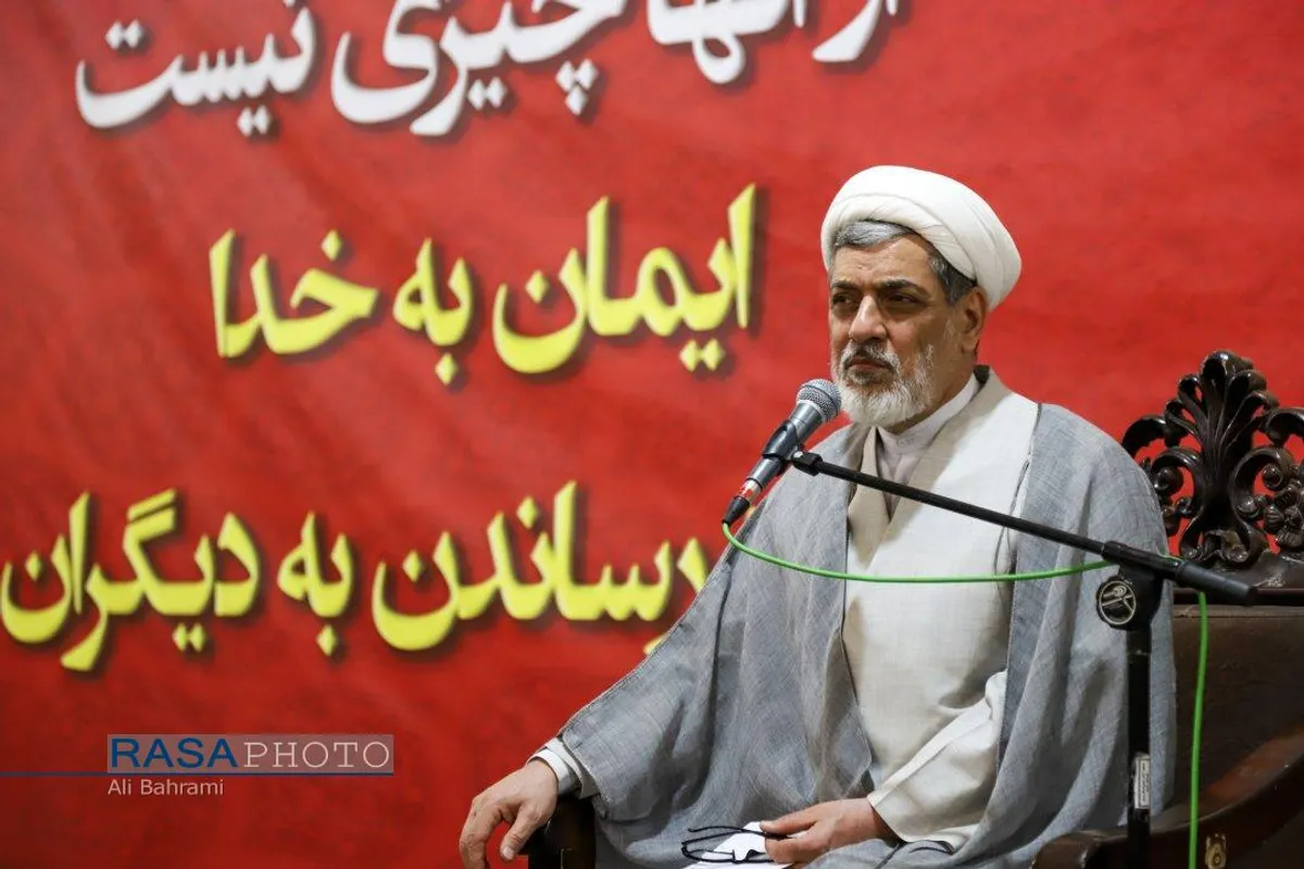 جشن میلاد حضرت امام حسن عسکری (علیه السلام) در مسجد امام عسکری (ع)