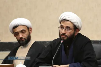 نشست هم اندیشی راهکارهای روایت سازی حوزوی از گفتمان مقاومت