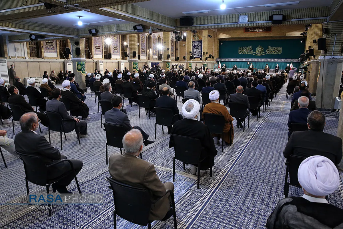 دیدار میهمانان کنفرانس وحدت اسلامى&zwnj; و جمعی از مسئولان نظام با رهبر انقلاب