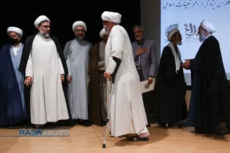 همایش نقش مبلغان در دفاع مقدس&lrm;&lrm;
