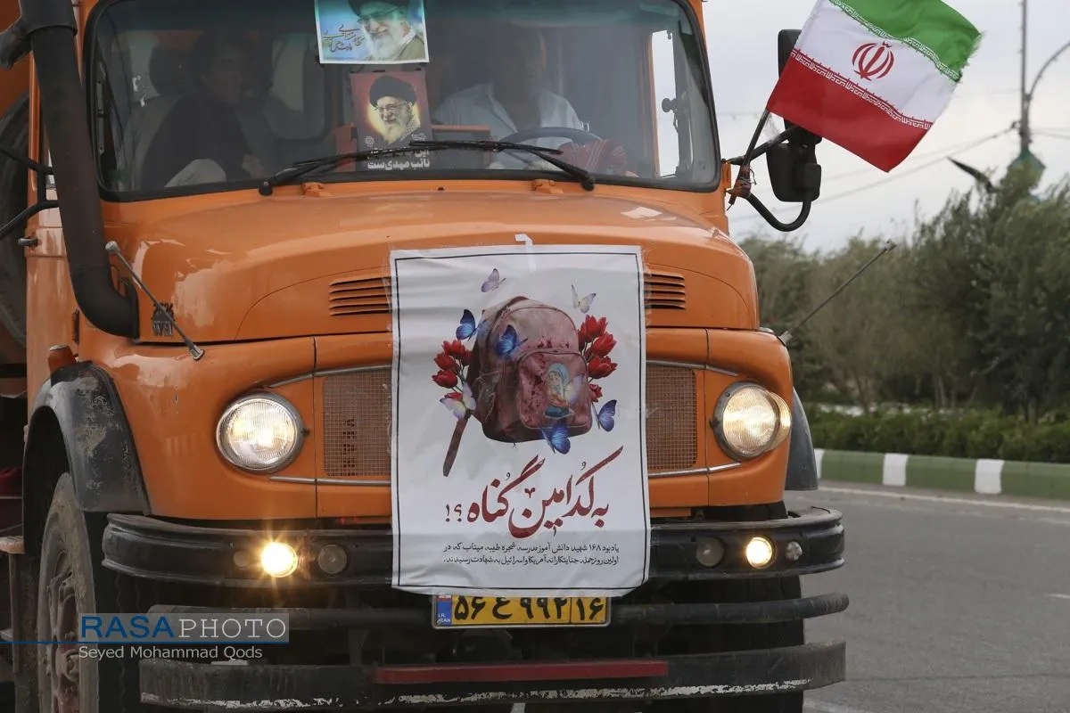 بیعت کامیون&zwnj;داران استان قم با رهبر معظم انقلاب