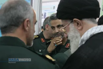 مجموعه&zwnj;ای از عکس&zwnj;های سردار شهید حاج قاسم سلیمانی در کنار رهبر معظم انقلاب