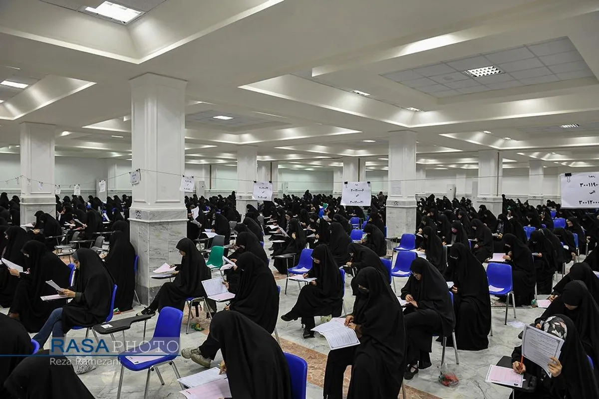 آزمون ورودی داوطلبان سال تحصیلی ۱۴۰۴-۱۴۰۳ جامعه الزهرا (سلام&zwnj;الله&zwnj;علیها)