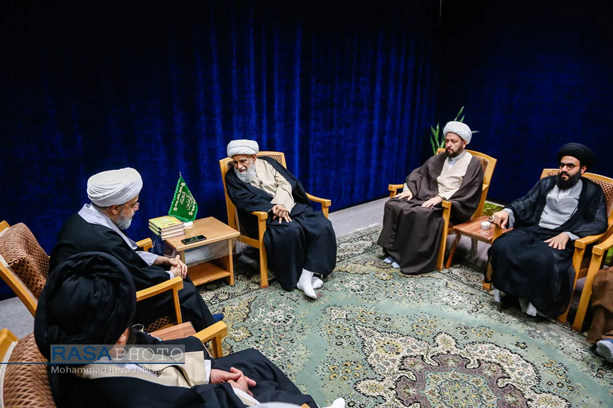 دیدار دبیرکل مجمع جهانی تقریب مذاهب با آیت الله کریمی جهرمی&lrm;&lrm;
