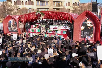 تشییع ۲۲ شهید دفاع مقدس در اصفهان&lrm;&lrm;