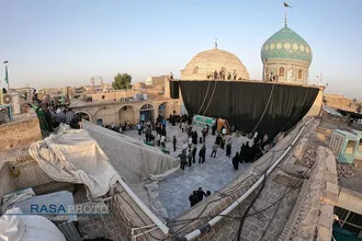 اهتزاز خیمه عزای حضرت ابا&zwnj;عبد&zwnj;الله&zwnj;الحسین (علیه السلام) در حرم امام زاده موسی مبقع قم در آستانه محرم