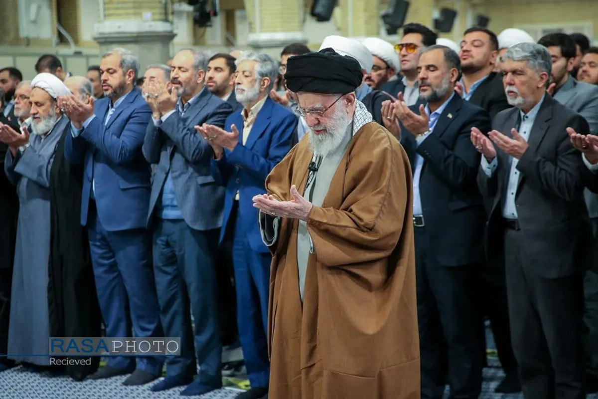 دیدار شاعران و اهالی فرهنگ و ادب فارسی با رهبر انقلاب