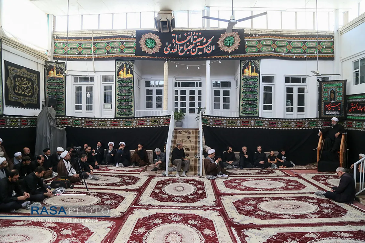 عزاداری روز هشتم محرم در بیت حضرت آیت الله شبیری زنجانی