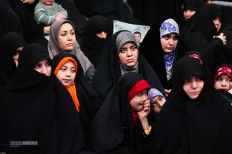 دیدار خانواده شهدای اقتدار با رهبر انقلاب در روز میلاد امیرالمومنین (علیه&zwnj;السلام)