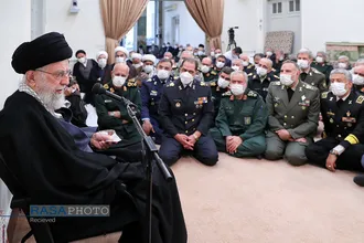 دیدار جمعی از فرماندهان ارشد نیرو&zwnj;های مسلح با فرمانده کل قوا