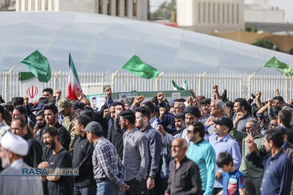 تشییع بسیجی شهید محسن گرایی