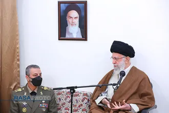دیدار فرماندهان نیروی دریایی ارتش با فرمانده کل قوا