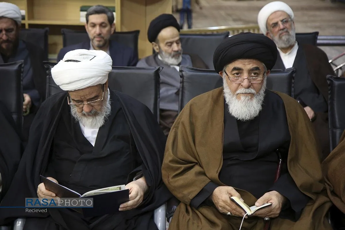 بزرگداشت شهید لاریجانی و وداع با پیکر مطهر شهید کیارش در حرم بانوی کرامت