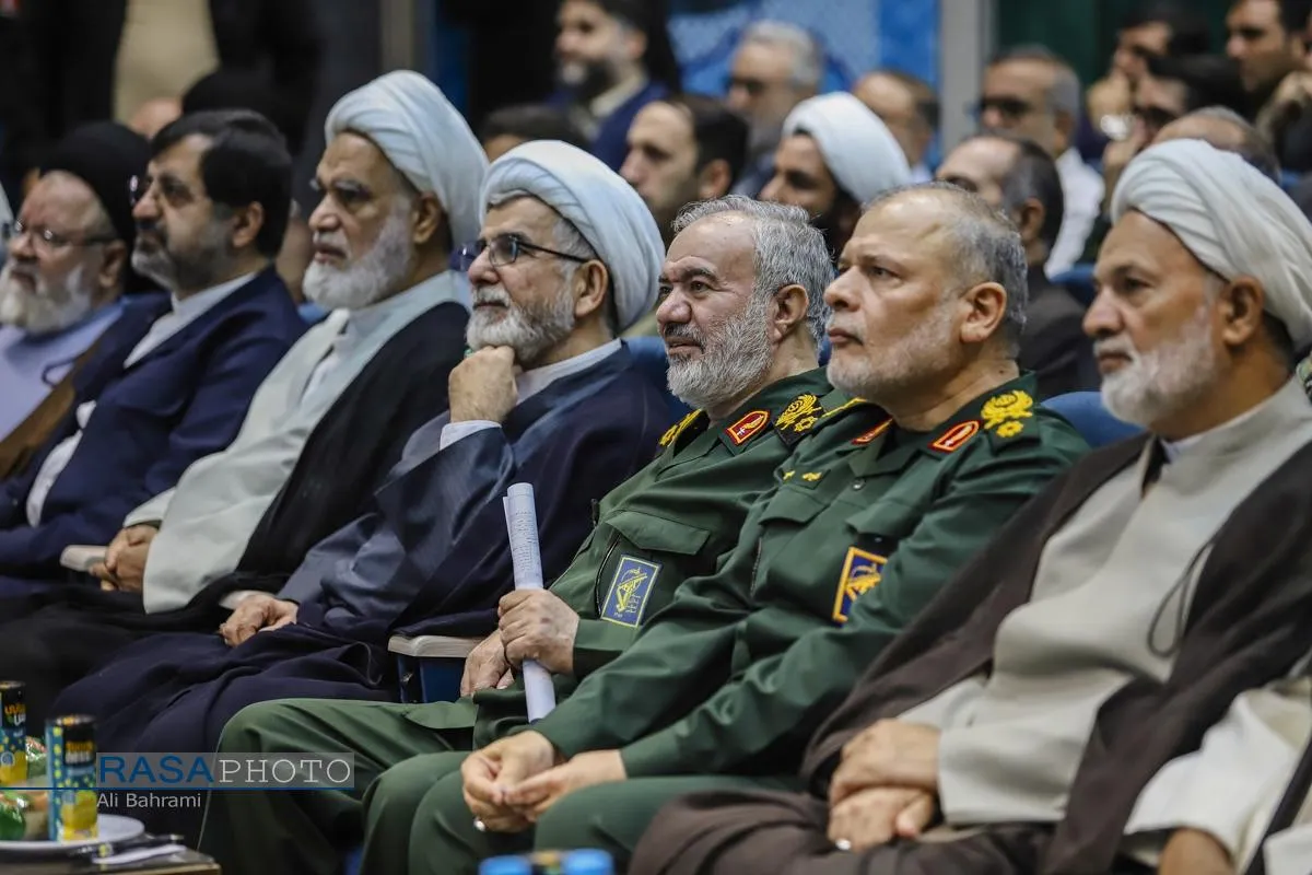 آئین تکریم و معارفه فرمانده سپاه استان قم