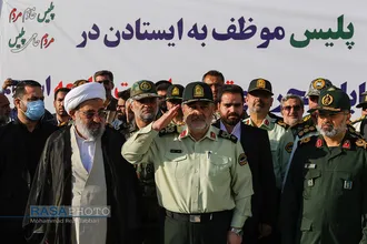 &laquo;عهد سربازی&raquo; نیرو&zwnj;های مسلح با امام زمان (عج) در جمکران&lrm;&lrm;
