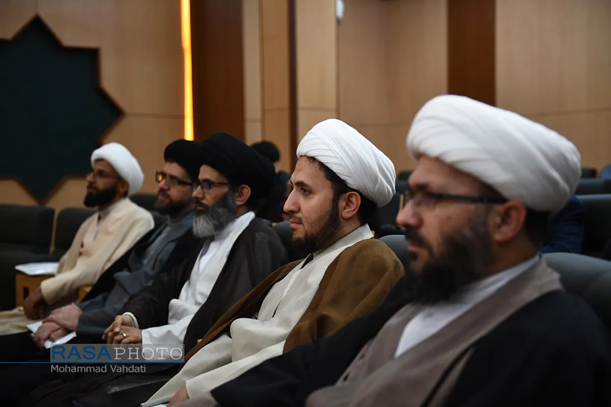 چهارمین همایش کتاب سال حکومت اسلامی
چهارمین همایش کتاب سال حکومت اسلامی