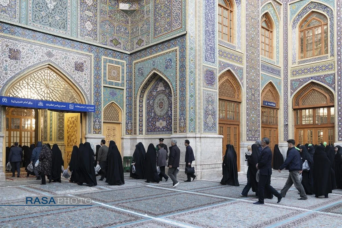 اقامه نماز عید سعید فطر در حرم مطهر رضوی