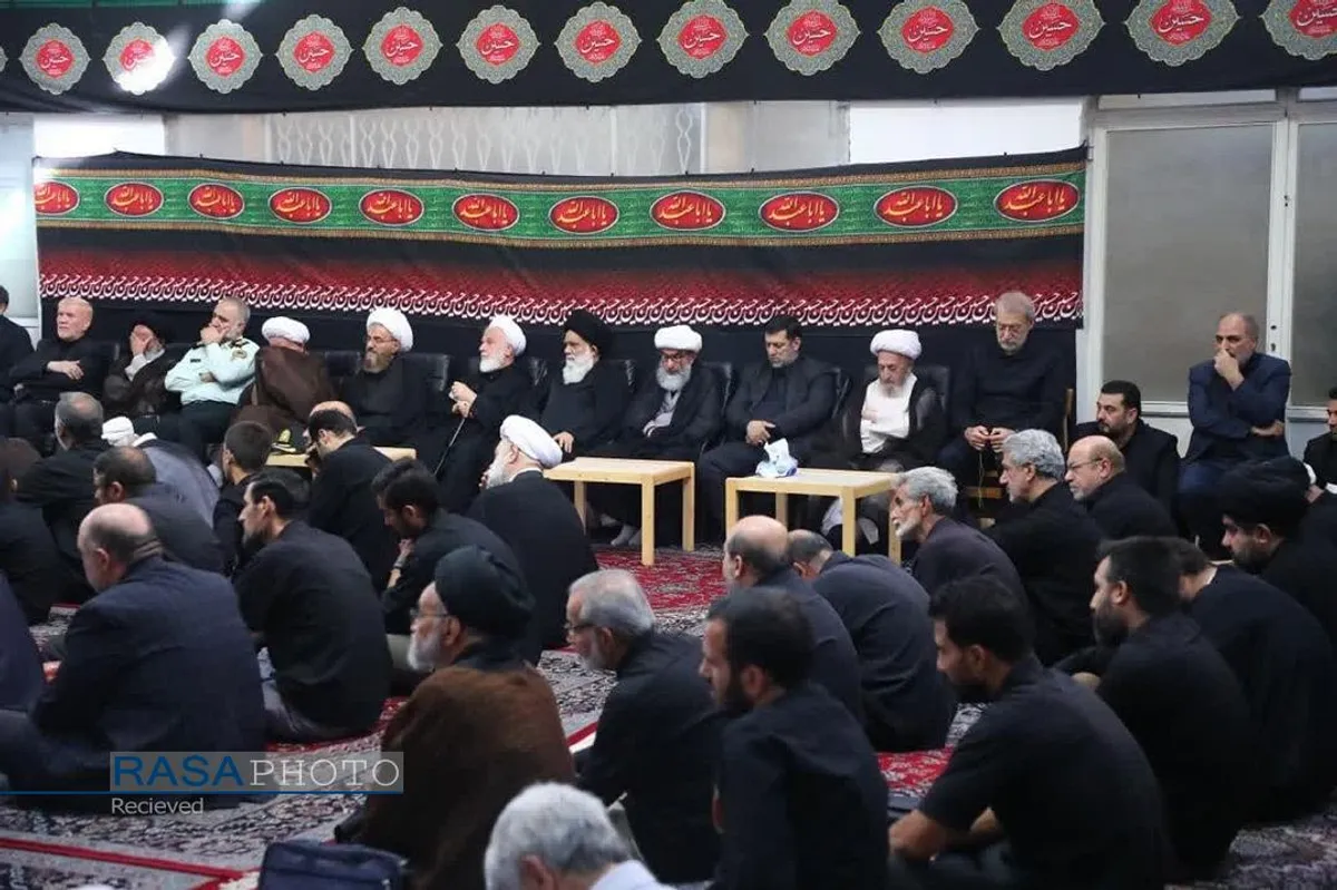 عزاداری روز عاشورای حسینی (ع) در بیوت مراجع تقلید