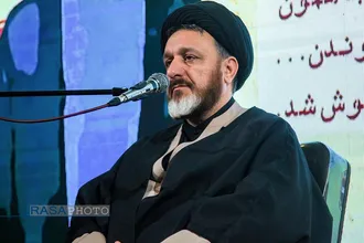 تجمع طلاب و فضلای استان کرمان در محکومیت جنایت تروریستی و گرامیداشت شهدای مظلوم این حادثه