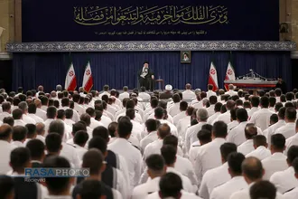 دیدار کارکنان و خانواده&zwnj;های ناوگروه ۸۶ ارتش با فرمانده کل قوا