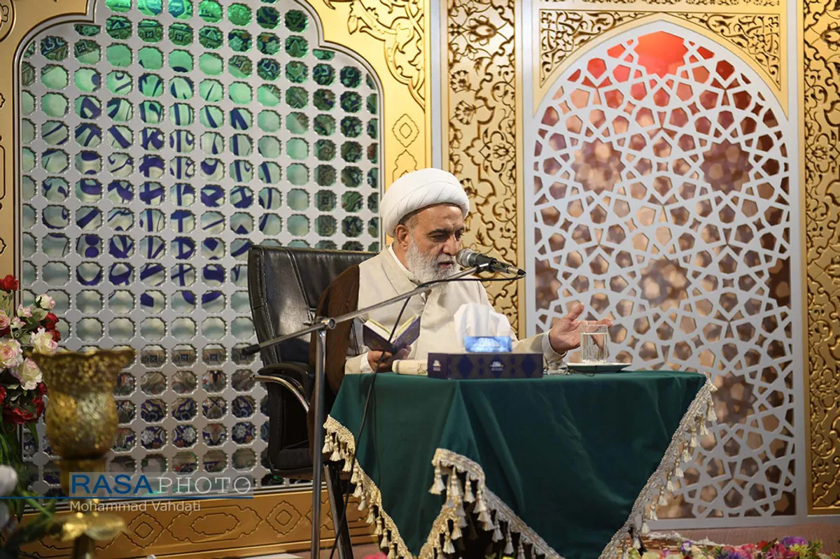 دیدار دانشجویان دانشگاه شهید بهشتی با آیت الله شب زنده&zwnj;دار