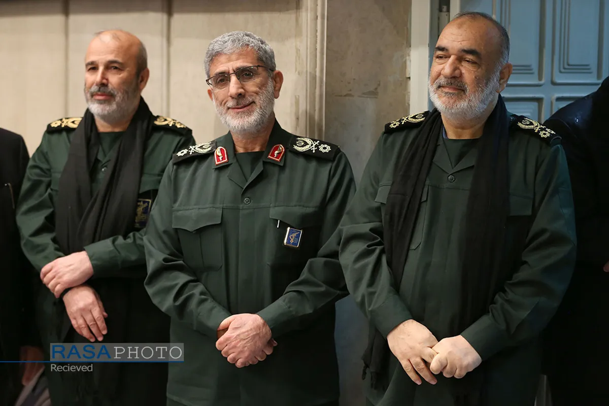 بزرگداشت شهید سپهبد قاسم سلیمانی و یاران مجاهدش در حسینیه امام خمینی (ره)