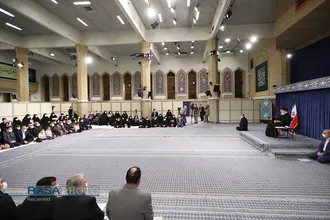 دیدار خانواده شهدای حادثه&zwnj; تروریستی شاهچراغ شیراز با رهبر معظم انقلاب