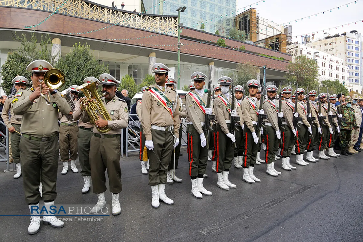 تشییع پیکر شهید مدافع وطن احمد لطفی در مشهد