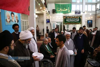 جشن&zwnj;های عمامه&zwnj;گذاری طلاب حوزه علمیه قم در بیوت مراجع تقلید و  علما