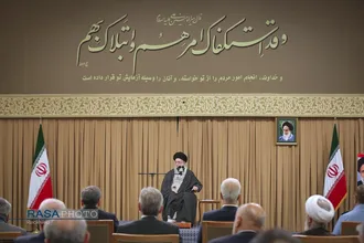 دیدار رئیس&zwnj; جمهور و اعضای هیئت دولت با رهبر معظم انقلاب